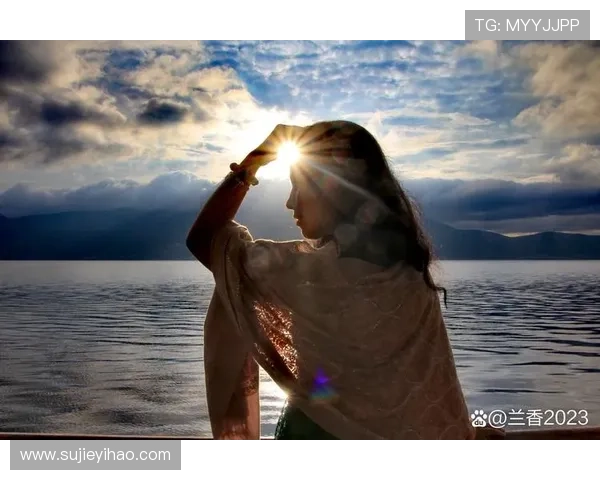 爱在阳光灿烂时：那些闪耀着温暖光芒的瞬间